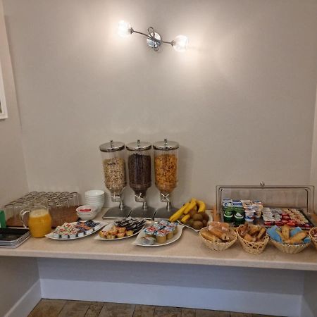 Hotel Du Haut Marais Saint-Marcel  외부 사진