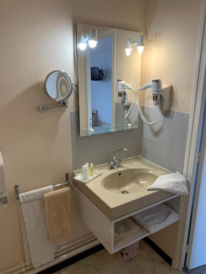 Hotel Du Haut Marais Saint-Marcel  외부 사진